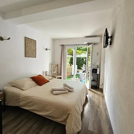 Hotel Chez Louis à Les Issambres Extérieur photo