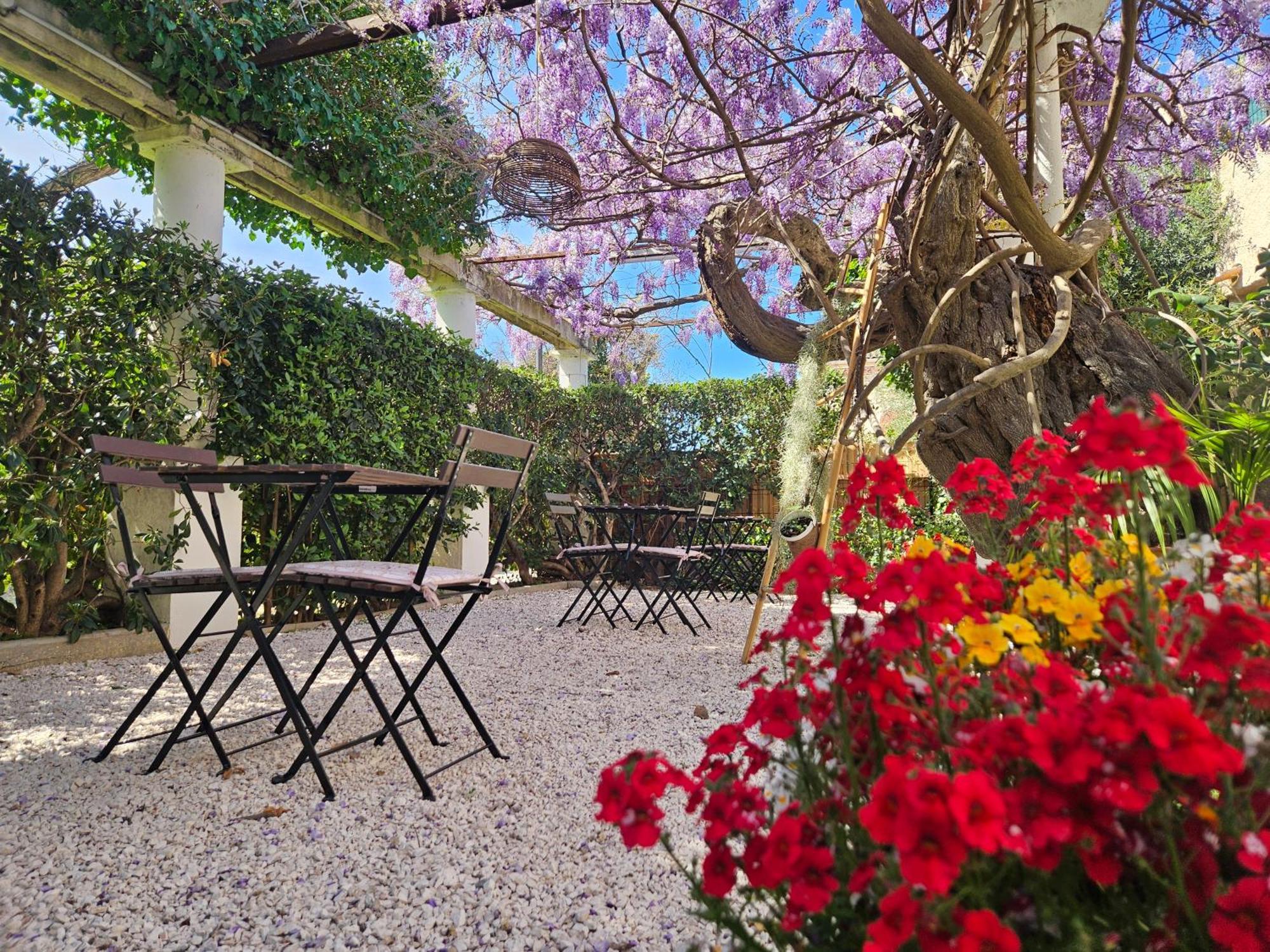 Hotel Chez Louis 3*