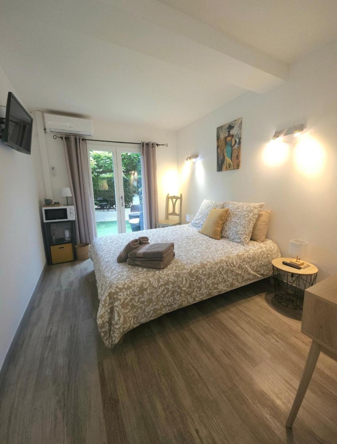 Hotel Chez Louis 3*